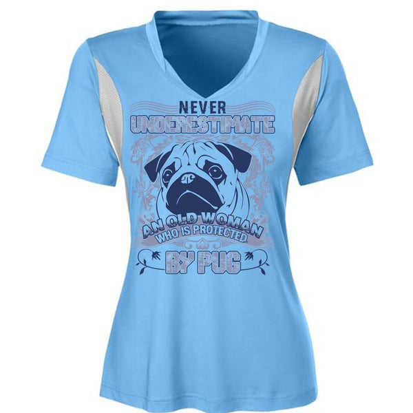 Old Woman Who Is Protected By Pug T Shirt, I Love Pug T Shirt, Awesome T-Shirts