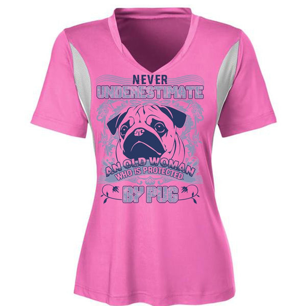 Old Woman Who Is Protected By Pug T Shirt, I Love Pug T Shirt, Awesome T-Shirts